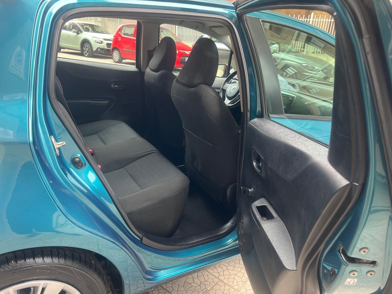 Toyota Yaris 1.0 5 porte Lounge