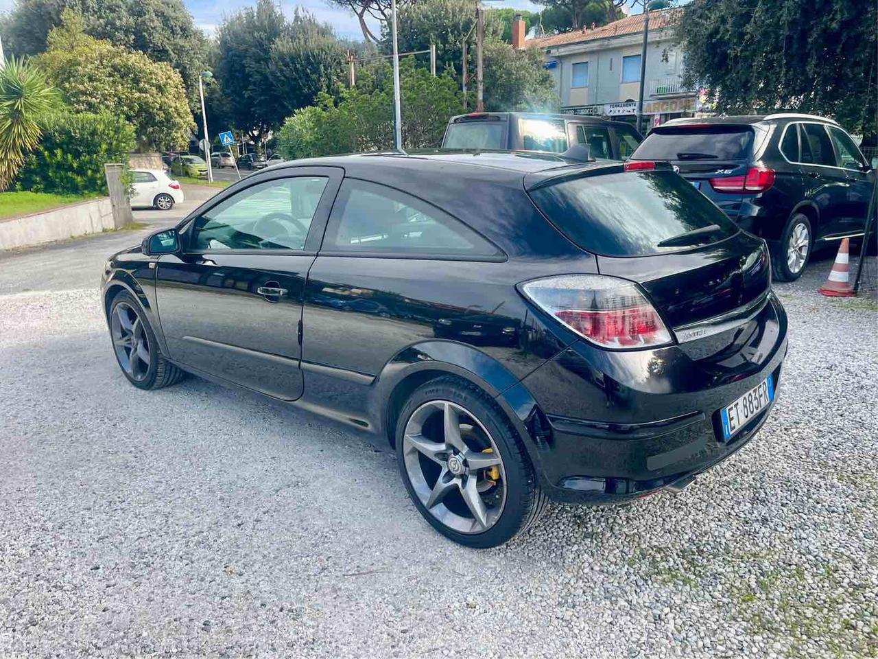 OPEL ASTRA GTC - 150 CV - SPORT