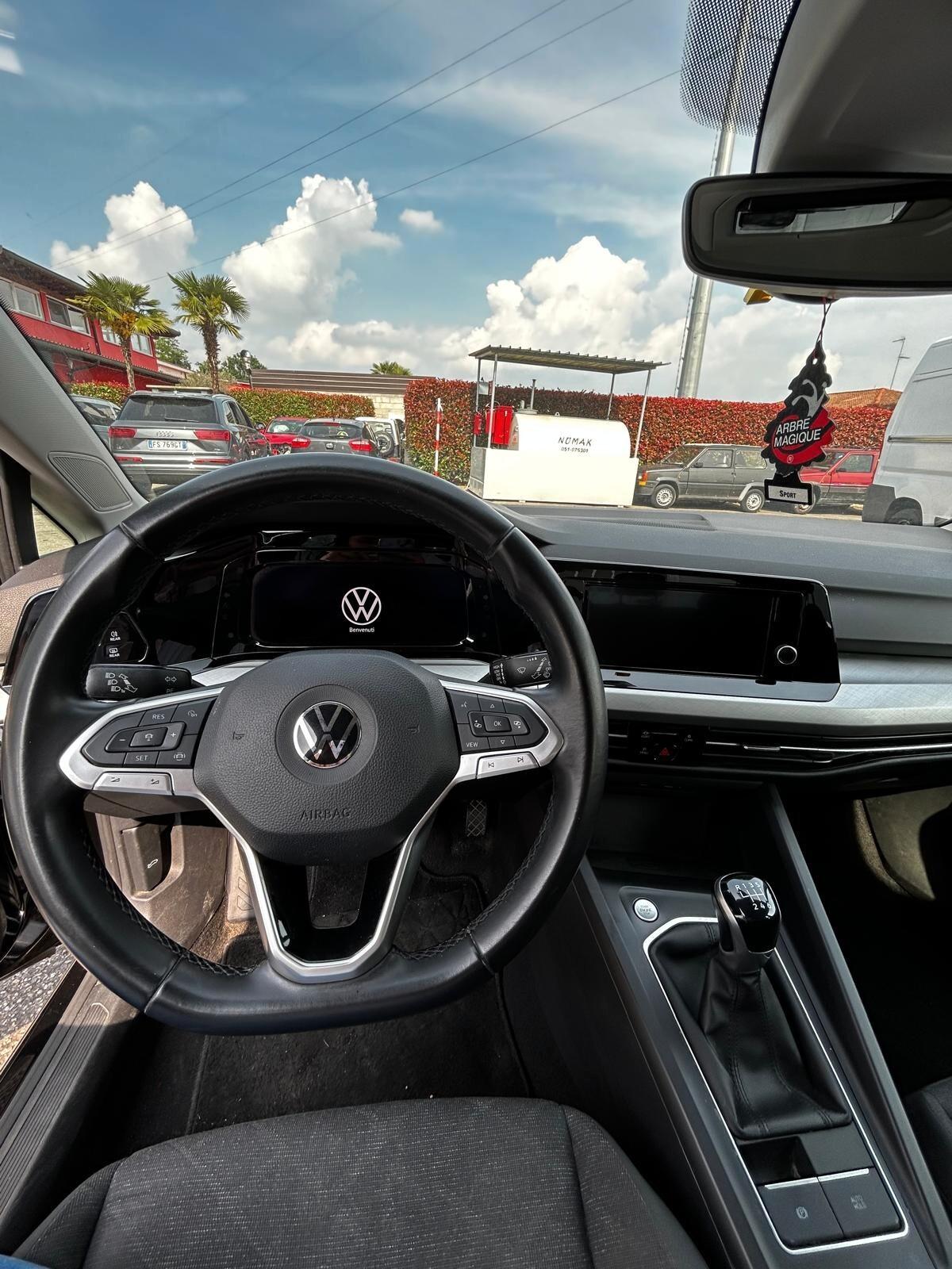 Volkswagen Golf 2.0 TDI SCR Life - 5 porte