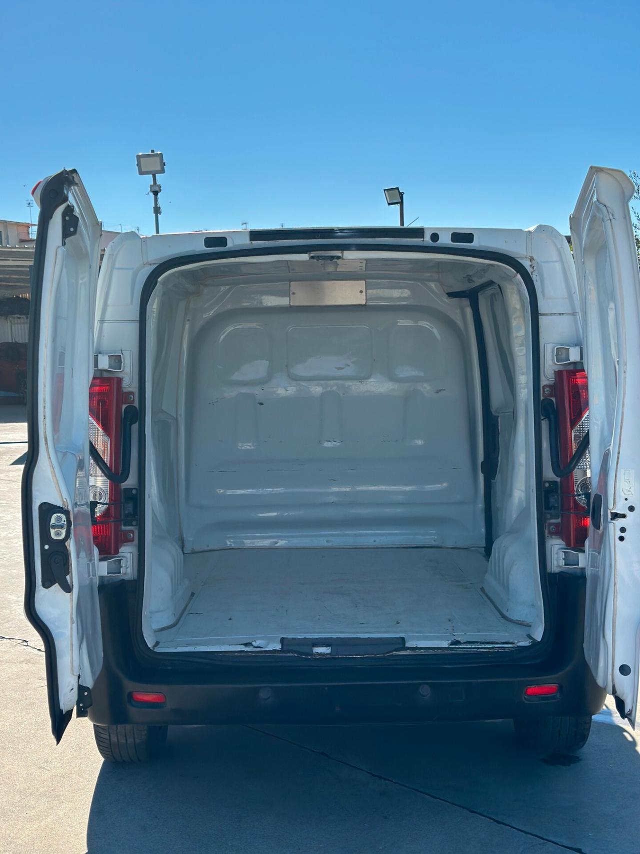 Peugeot expert Coibentato