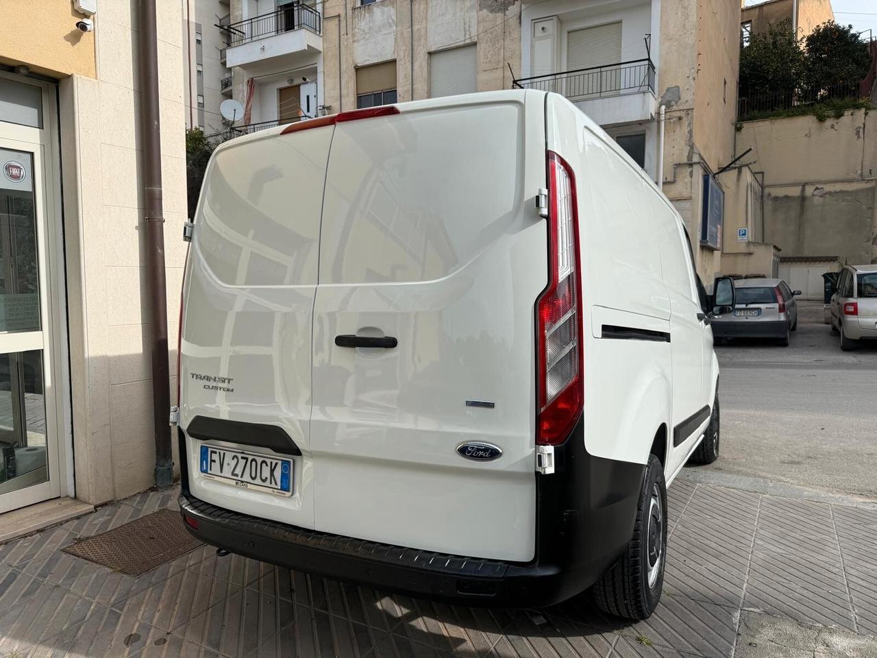 Ford Transit Custom 280 2.0 TDCi 130 PC Furgone Titanium