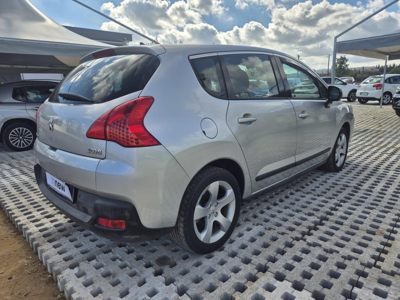 Peugeot 3008 2.0 HDi 150CV Business