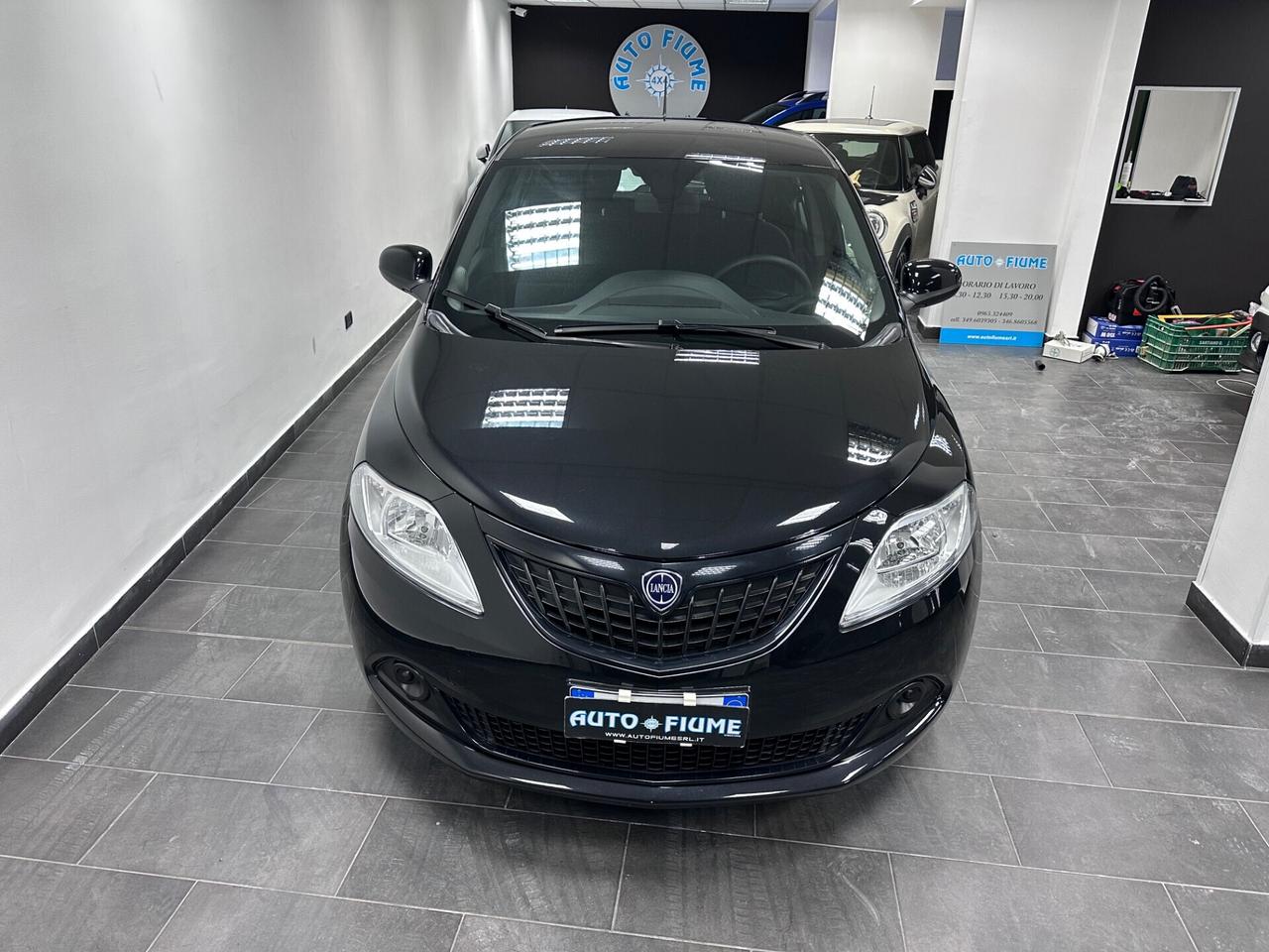 Lancia Ypsilon 1.0 FireFly 5 porte S&S Hybryd Gold