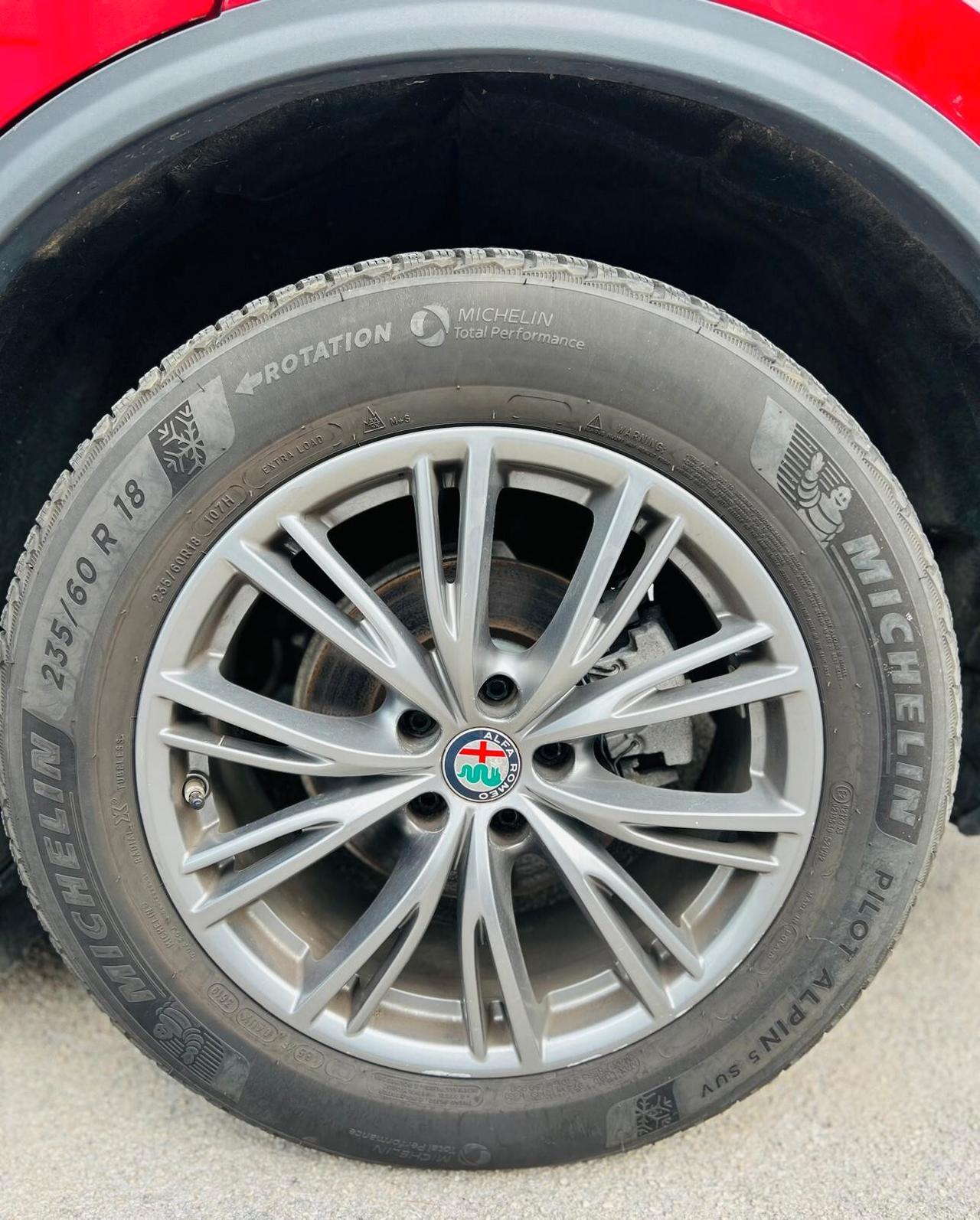 Alfa Romeo Stelvio 2.2 Turbodiesel 210 CV AT8 Q4 Super