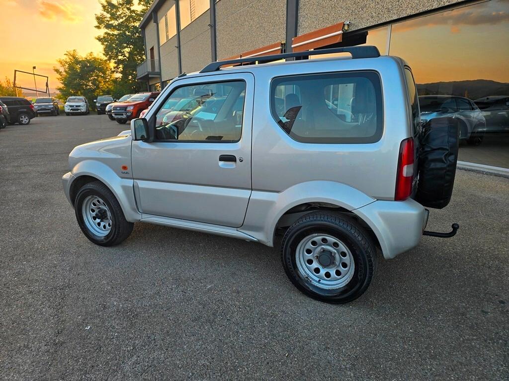 Suzuki Jimny 1.5 DDiS cat 4WD JLX