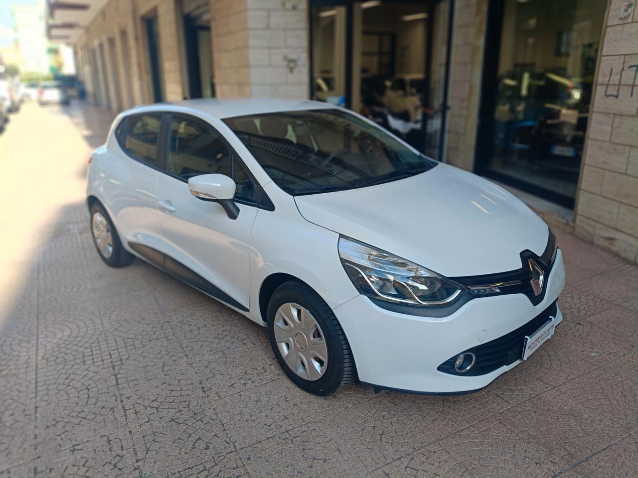 Renault Clio 1.5 dCi 75CV-NEOPATENTATI-NAVY-Euro7990