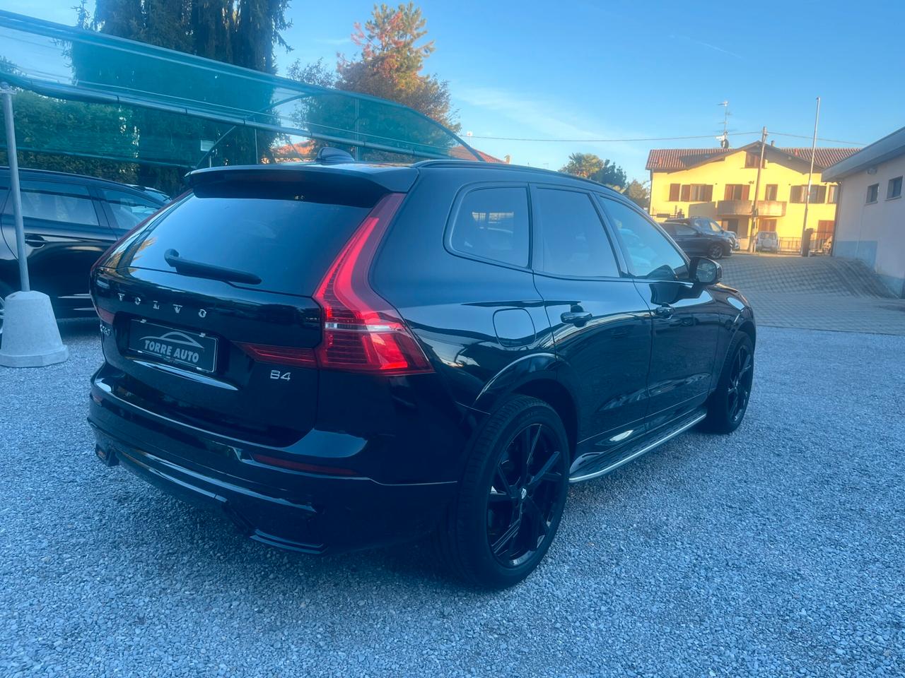 Volvo XC60 B4 automatico Plus Dark N1