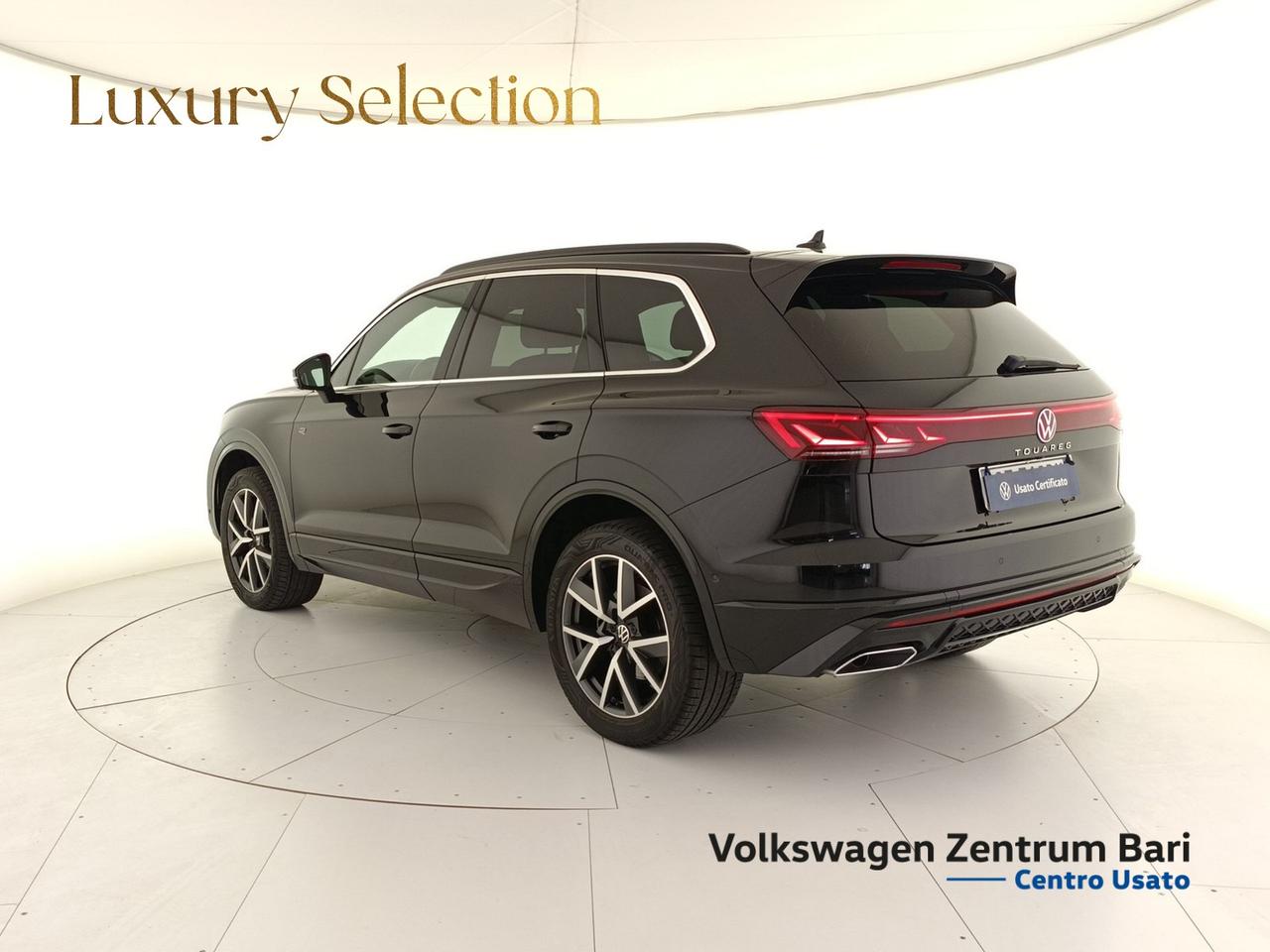 Volkswagen Touareg 3.0 v6 tdi elegance r-line exterior pack 231cv tiptronic