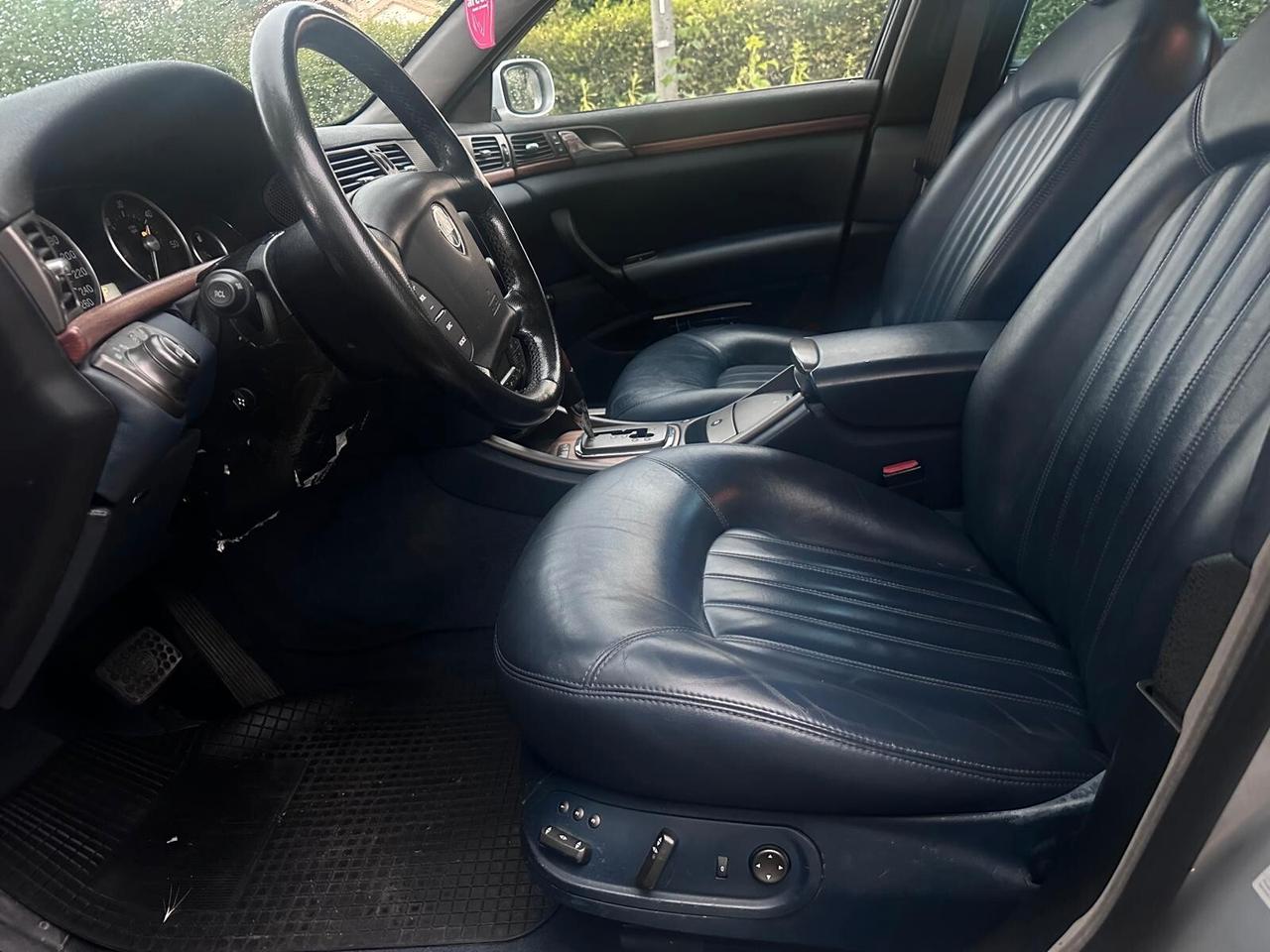 Lancia Thesis 2.4 JTD 20V aut. Executive