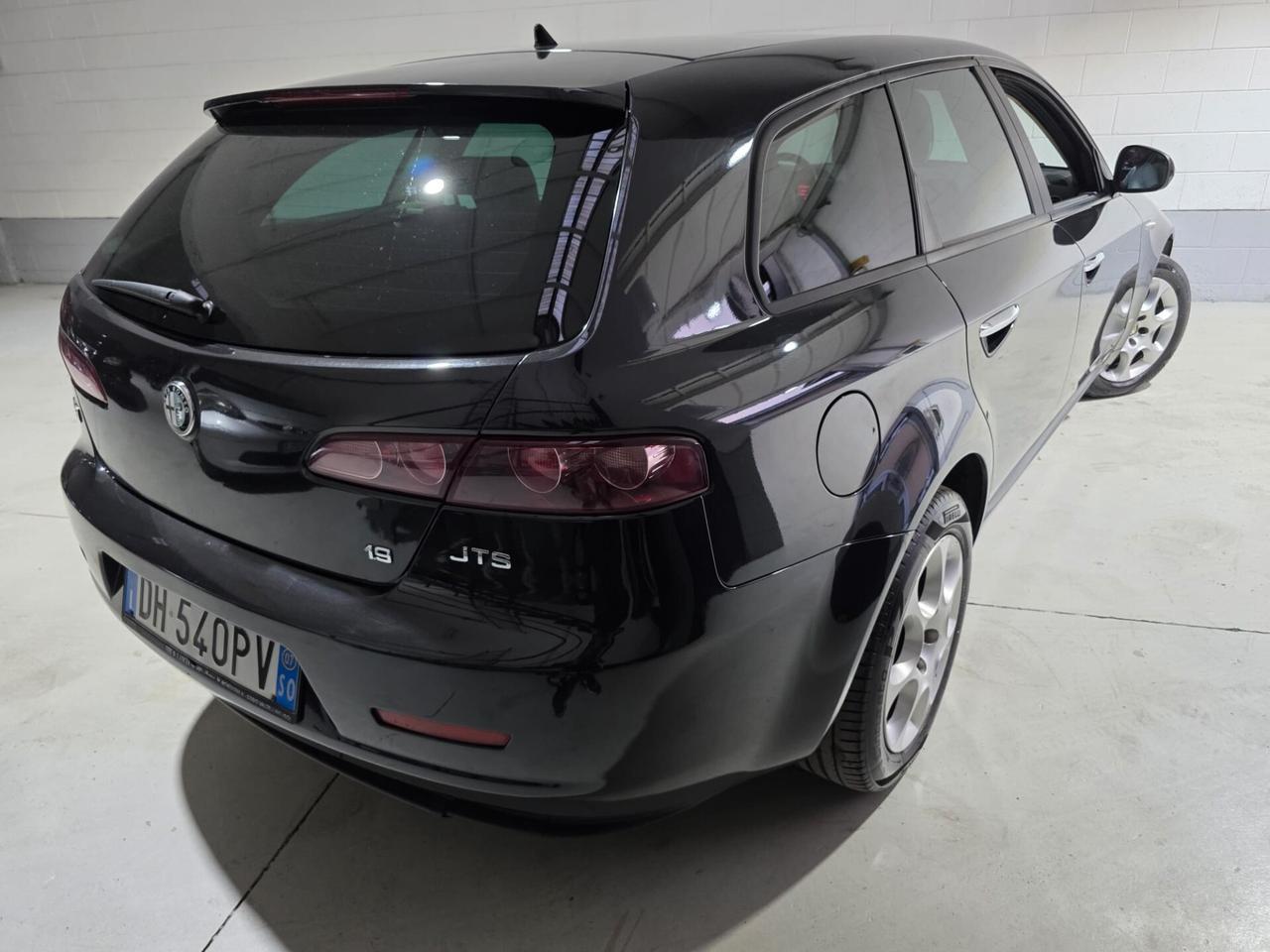 Alfa Romeo 159 1.9 JTS 16V Sportwagon Distinctive