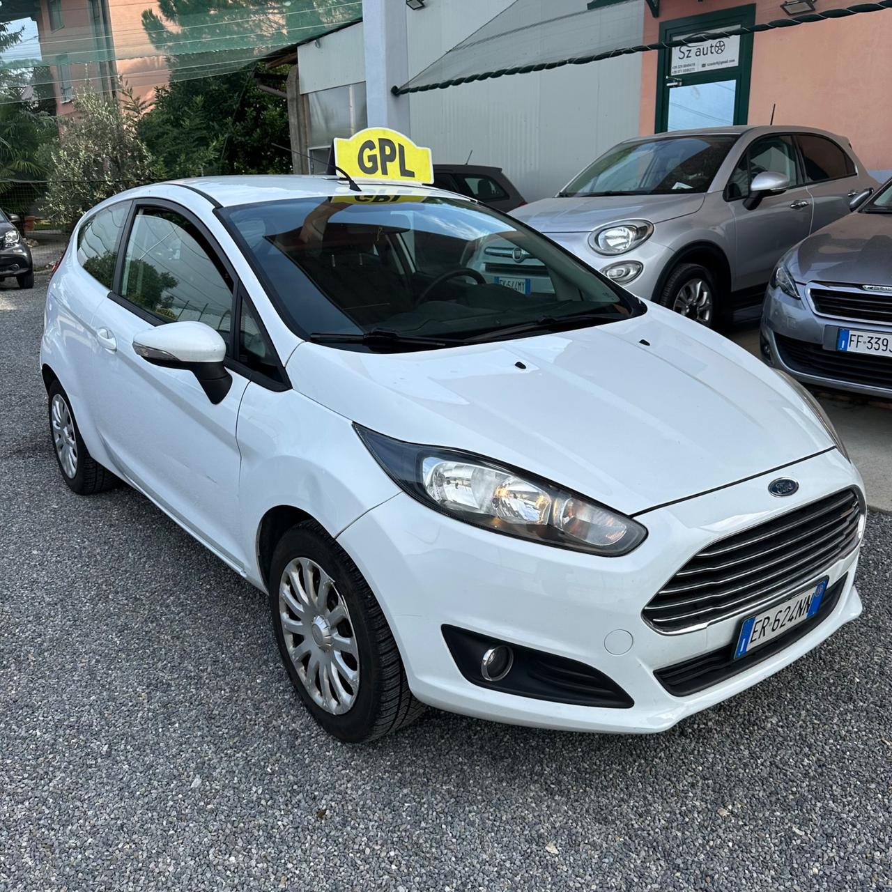 Ford Fiesta 1.4 3p. Bz.- GPL Titanium