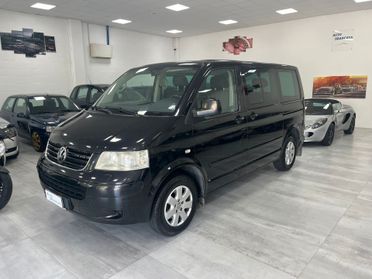 Volkswagen Multivan 2.5 TDI/130CV Highline