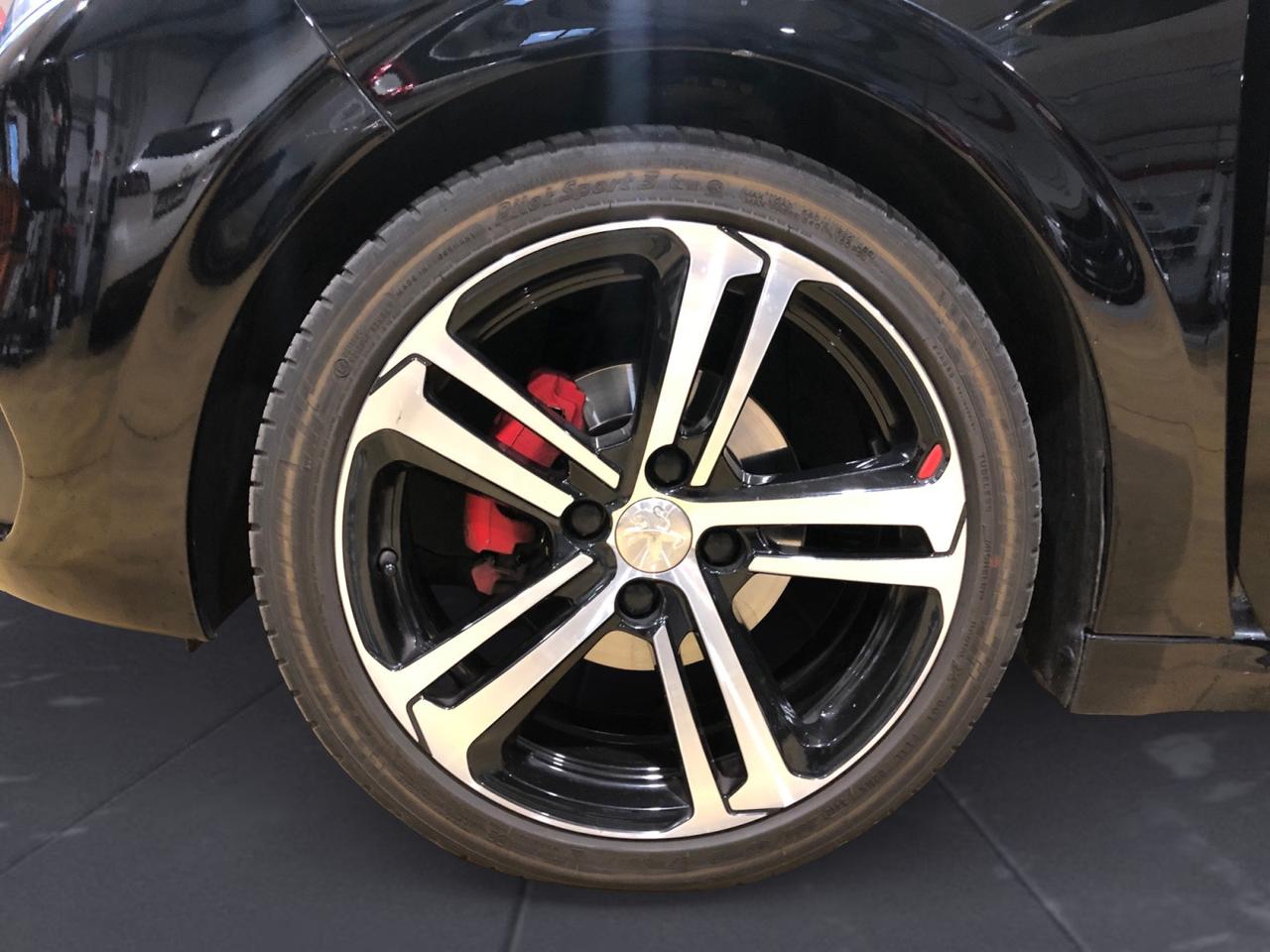 PEUGEOT 208 3p 1.6 bluehdi GT Line s&s 120cv