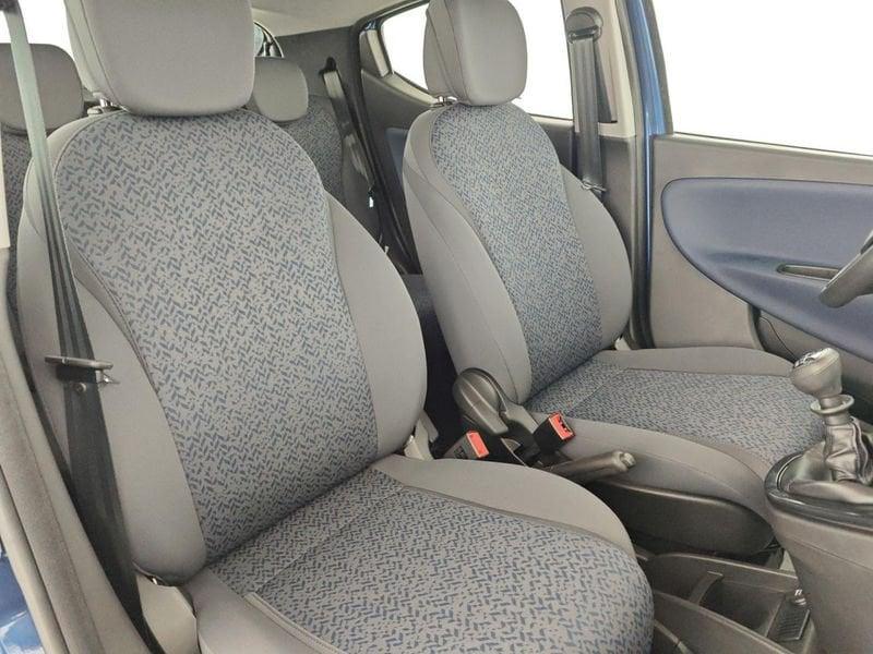 Lancia Ypsilon 1.0 FireFly 5 porte S&S Hybrid Oro