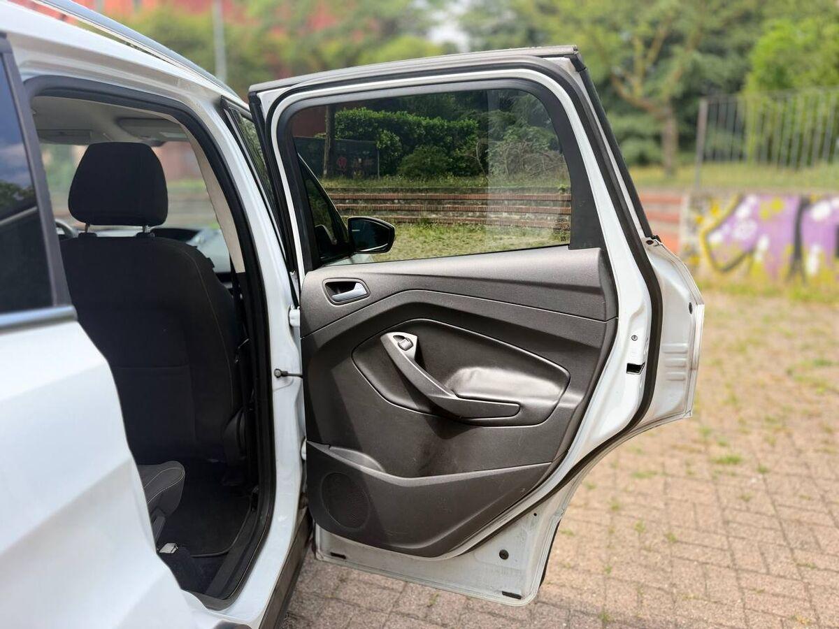 Ford Kuga 1.6 ecoboost Plus s&s 2wd 150cv