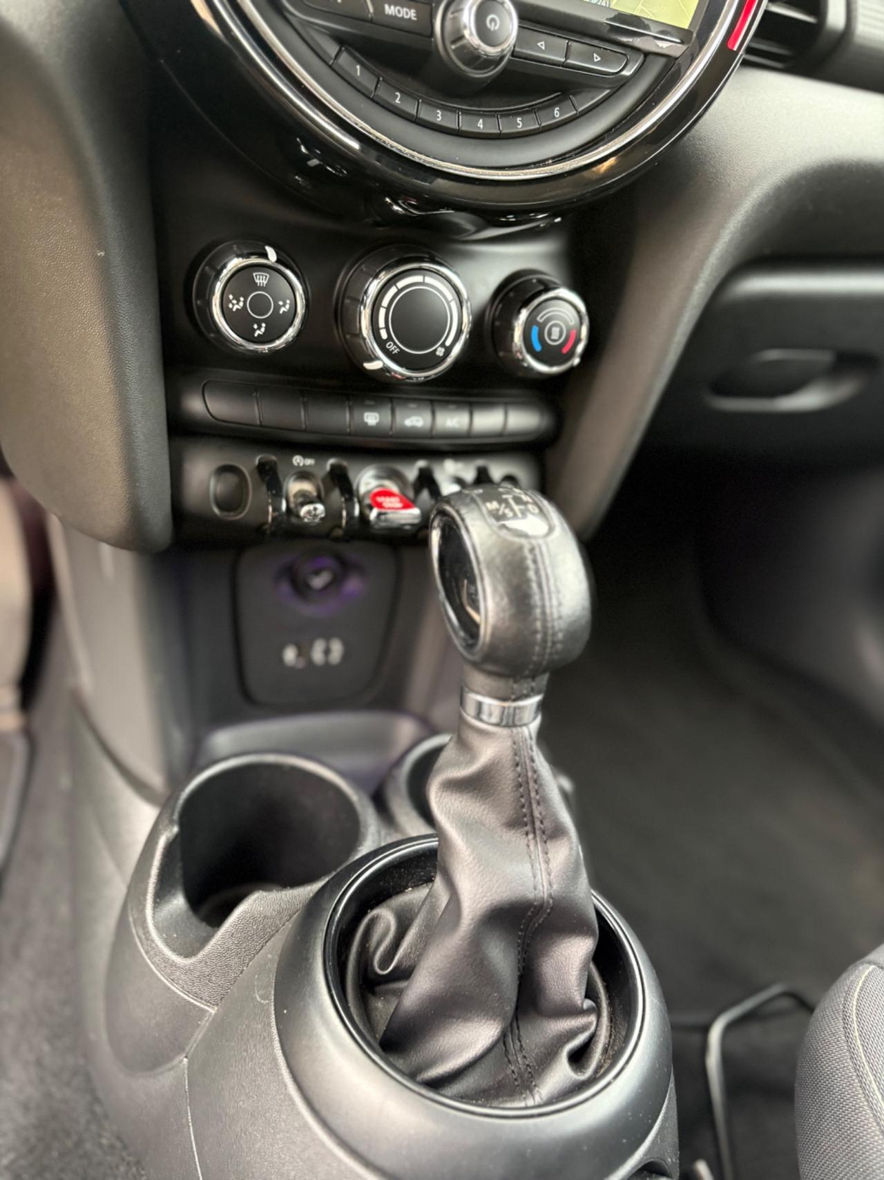 Mini 1.5 Cooper D Business XL