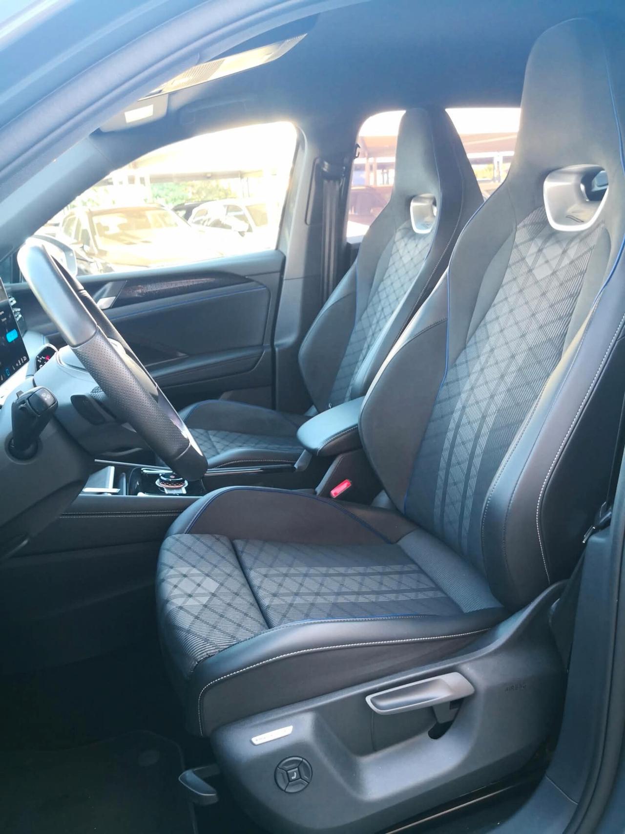 Volkswagen Tiguan 2.0 TDI 150 CV DSG R-Line ***TELECAMERA***SEDILI MASSAGGIANTI***