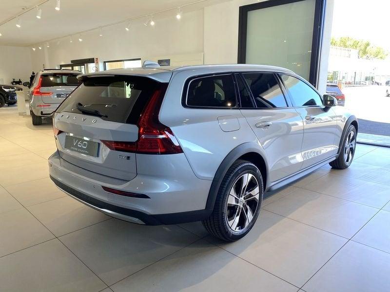 Volvo V60 Cross Country B4 197+14 CV AWD Mild Hybrid Diesel Automatico Core