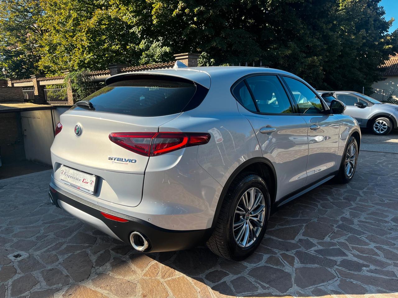 Alfa Romeo Stelvio 2.2 Turbodiesel 160 CV AT8 RWD Super Business