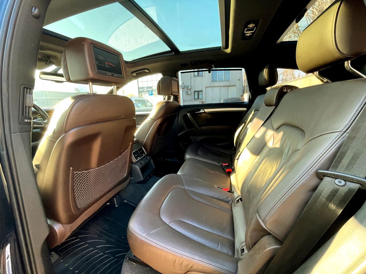 AUDI Q7 3.0D"S-line"RESTYLING-Tetto,3xTv,Led-FULL