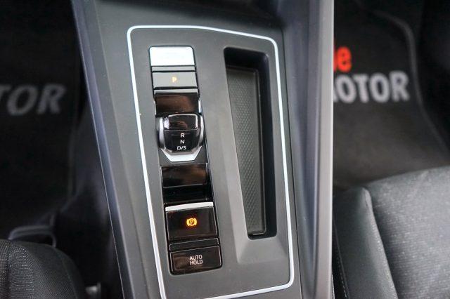 VOLKSWAGEN Golf 1.0 eTSI EVO DSG Life Italiana Ufficiale UNIPROP