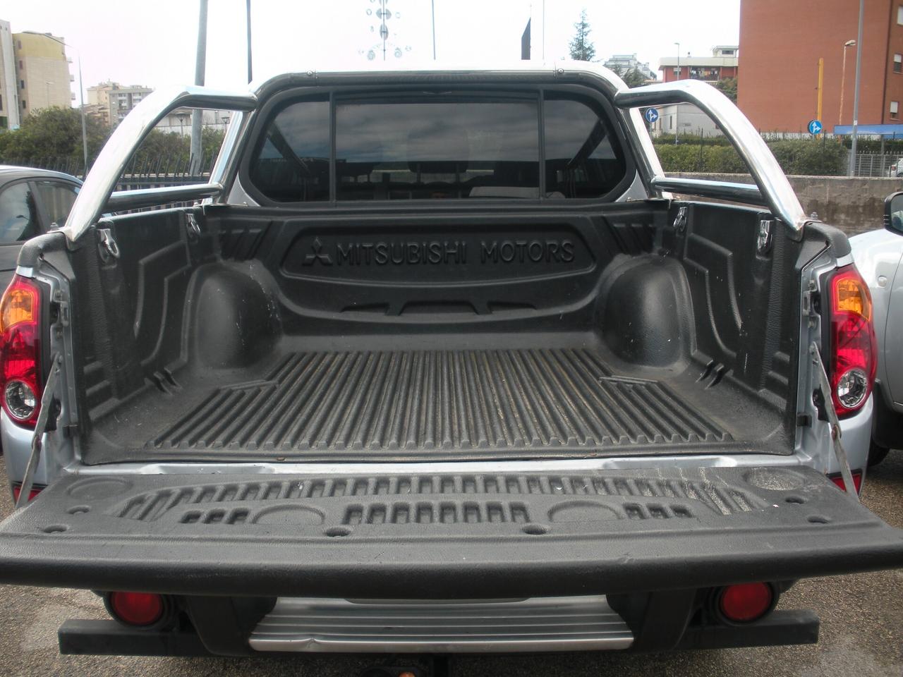 Mitsubishi L200 2.5 DI-D/136CV Double Cab Intense ''SPORT''