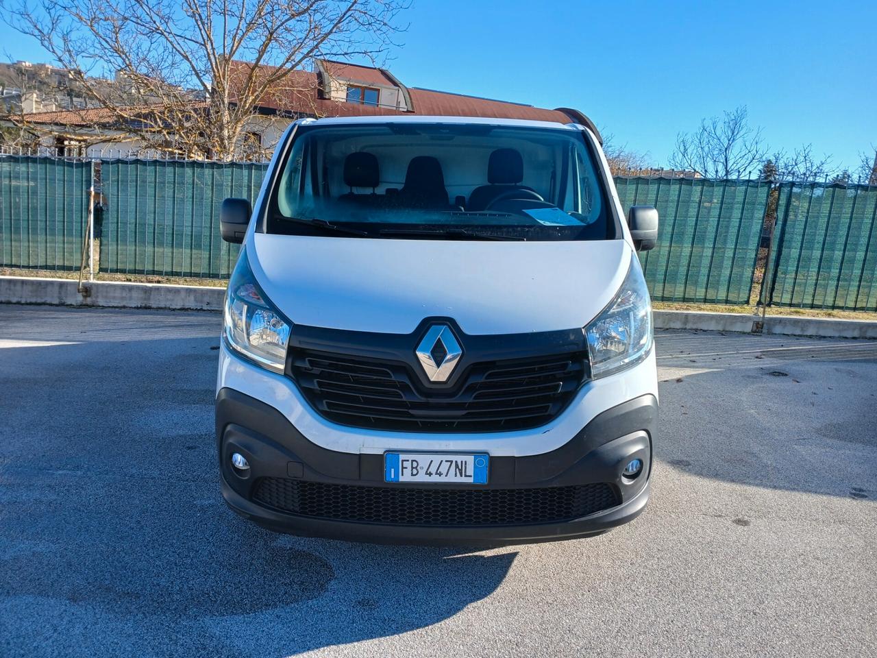 Renault TRAFIC 1.6 DCI 120 CV 2016 3 POSTI