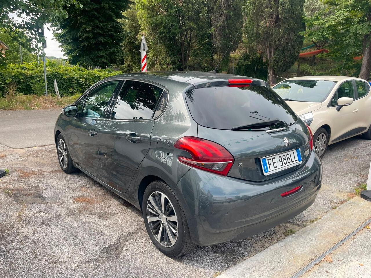 Peugeot 208 PureTech 82 5p. GPL Access