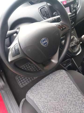 Lancia Ypsilon 1.0 firefly hybrid Silver s&s 70cv 5p.ti