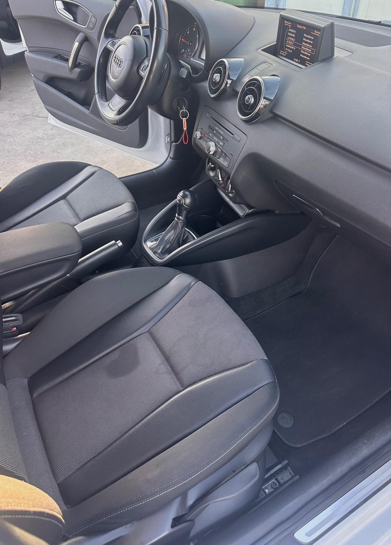 Audi A1 SPB 1.6 TDI 90CV STronic Ambition 2014