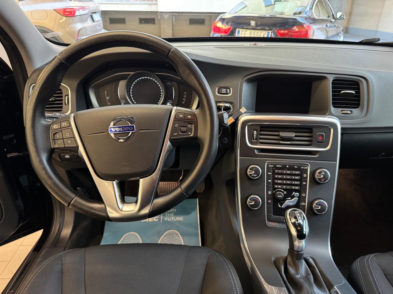Volvo V60 D2 Geartronic Momentum