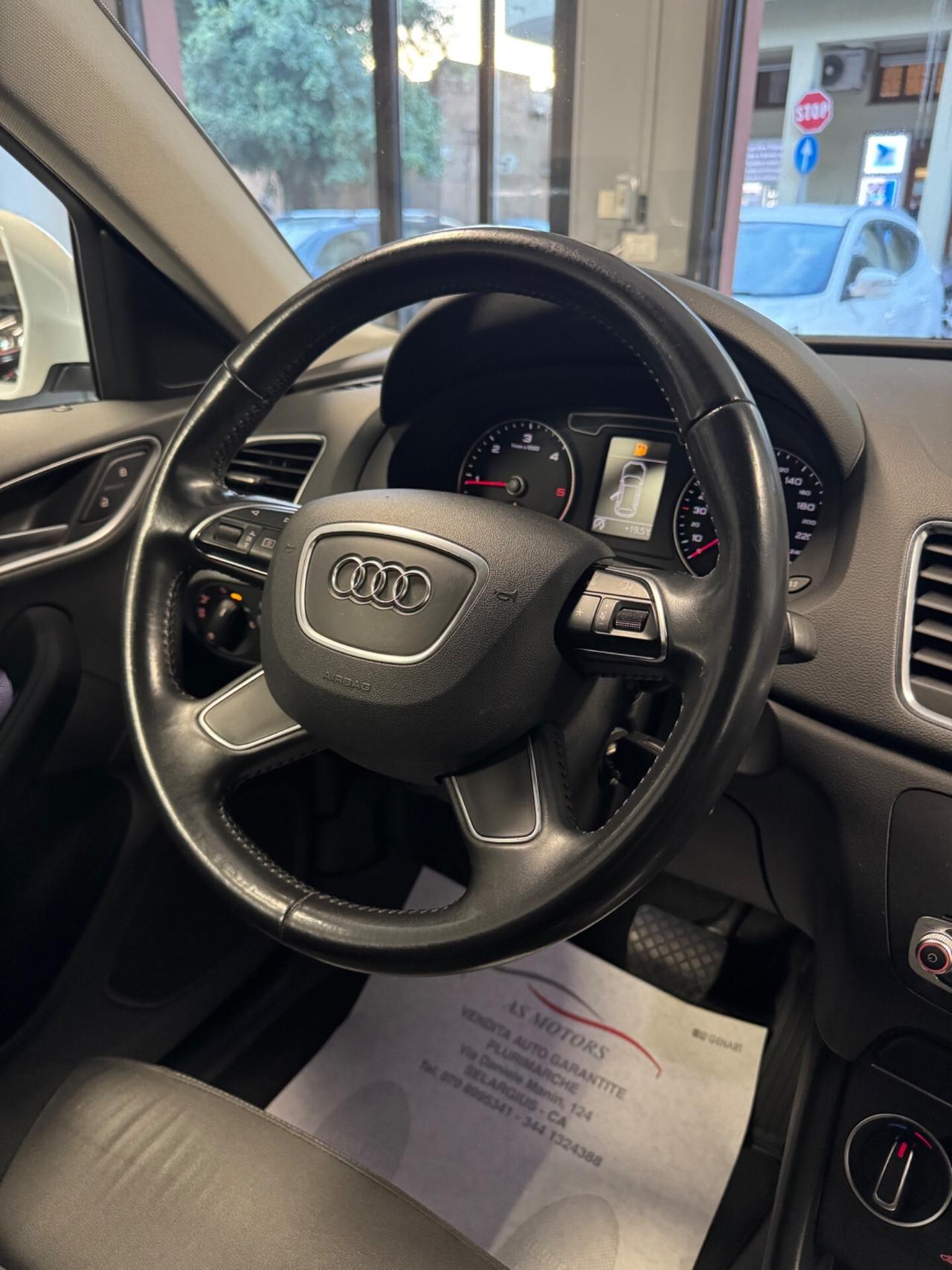 Audi Q3 2.0 TDI 120 CV S-Tronic Sport