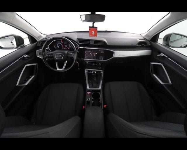 AUDI Q3 35 TFSI S tronic Business