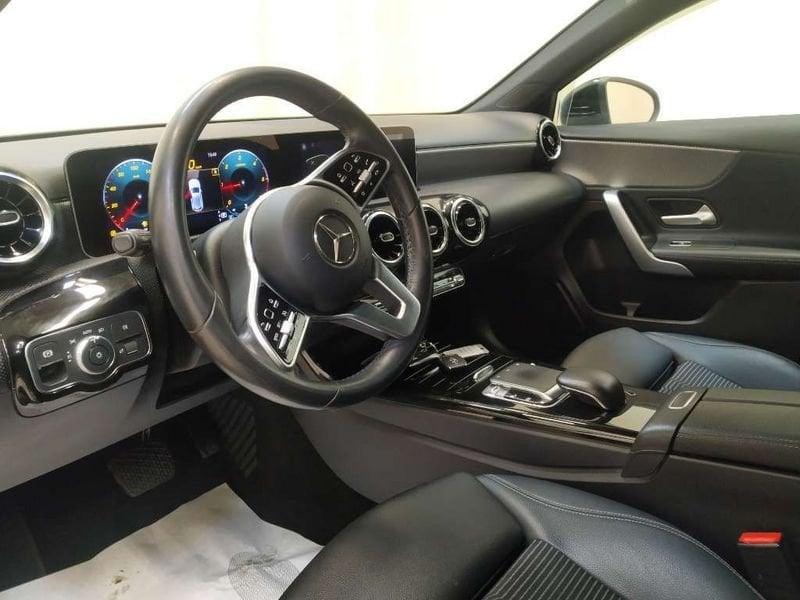 Mercedes-Benz Classe A A 180 d Sport auto