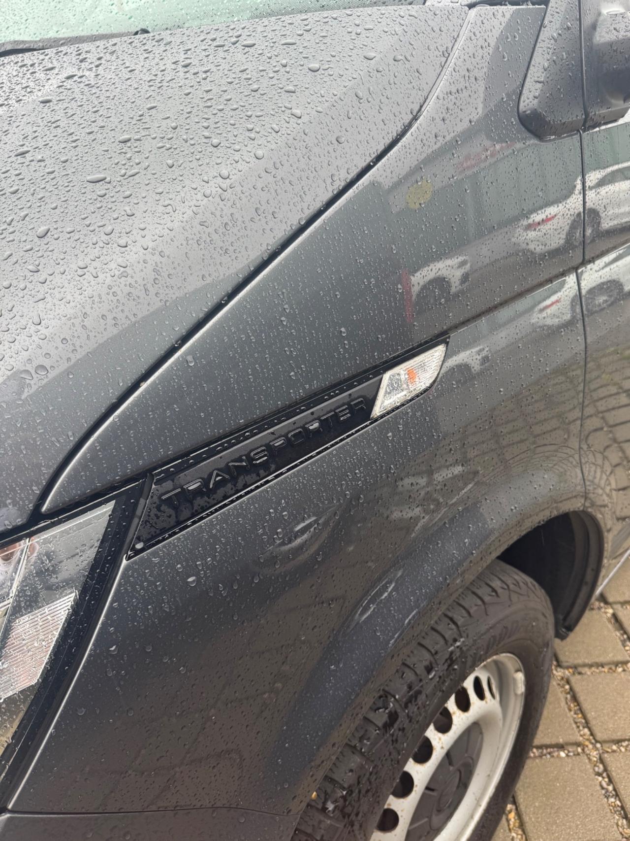 VOLKSWAGEN T6 TRANSPORTER
