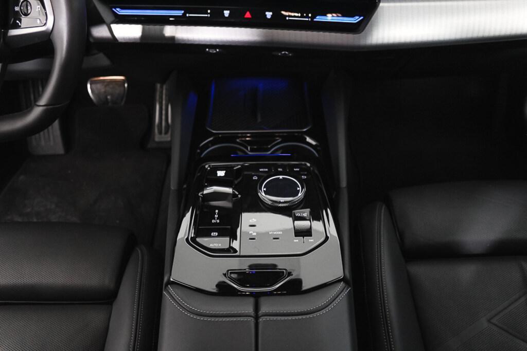 BMW Serie 5 Berlina 520 d 48V M Sport Pro xDrive Steptronic