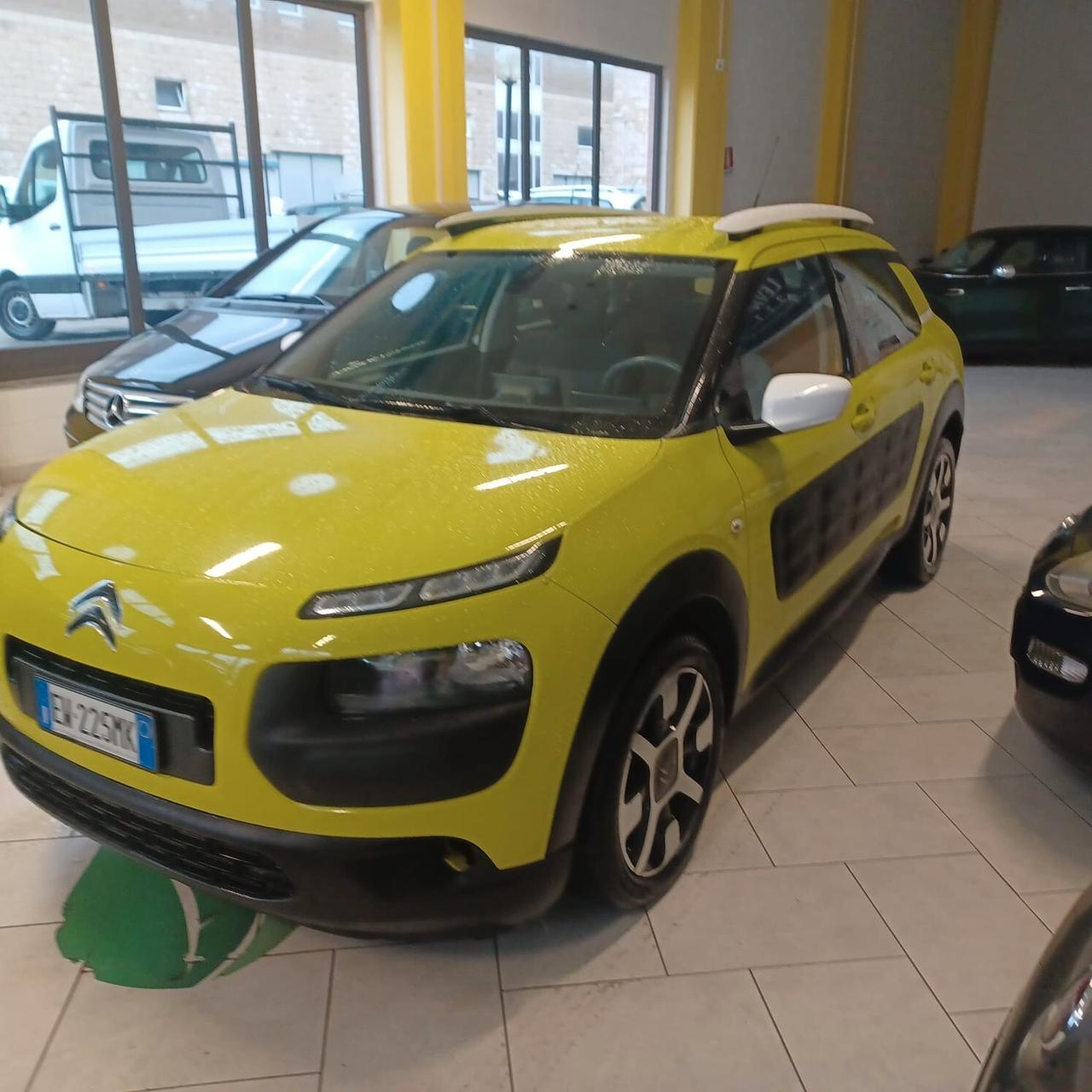 FULL OPTIONAL C4 CACTUS 1.2 NEOPATENTATI