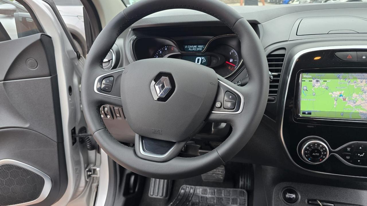 Renault Captur dCi 8V 90 CV EDC Start&Stop Energy Initiale Paris