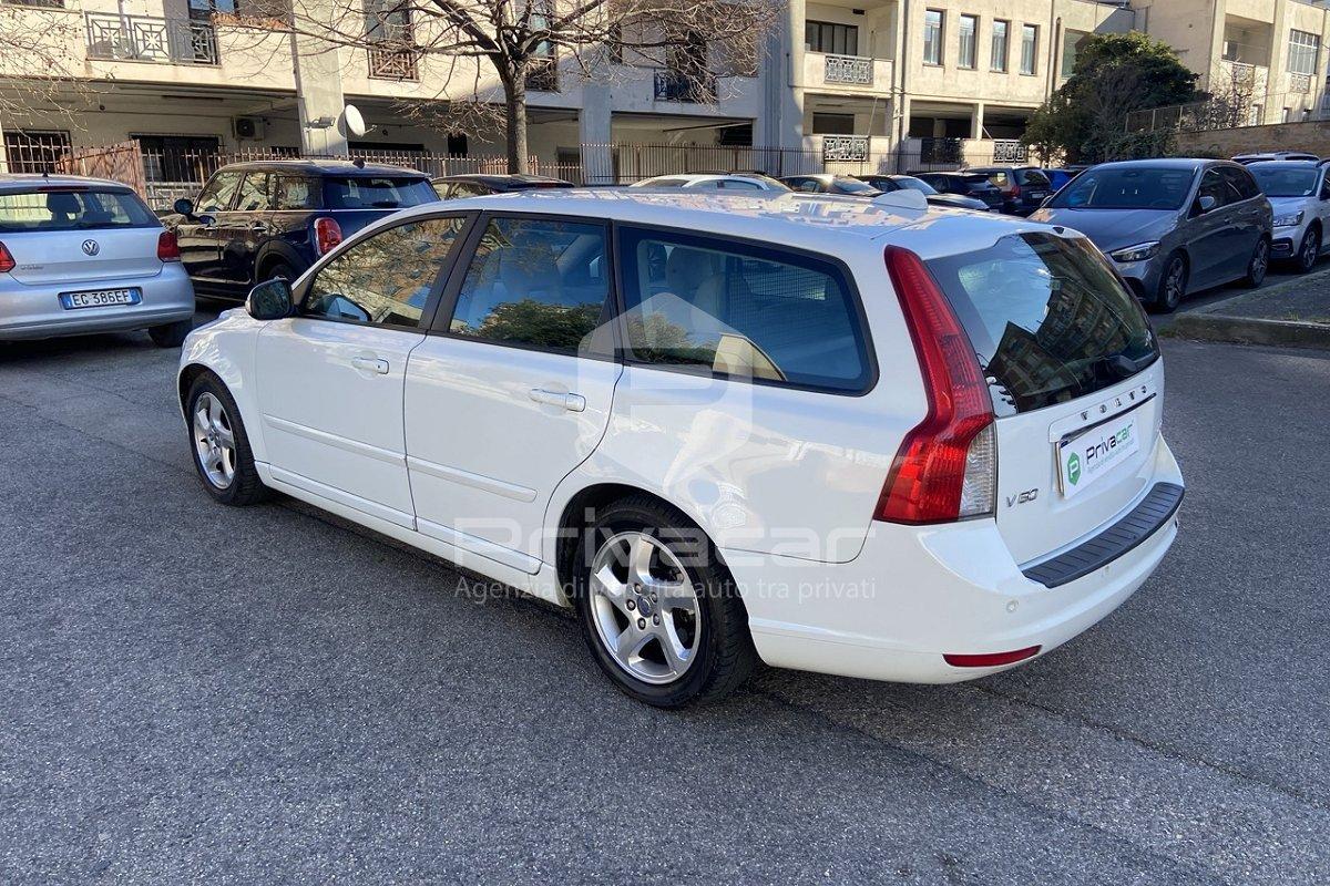 VOLVO V50 D2 POLAR