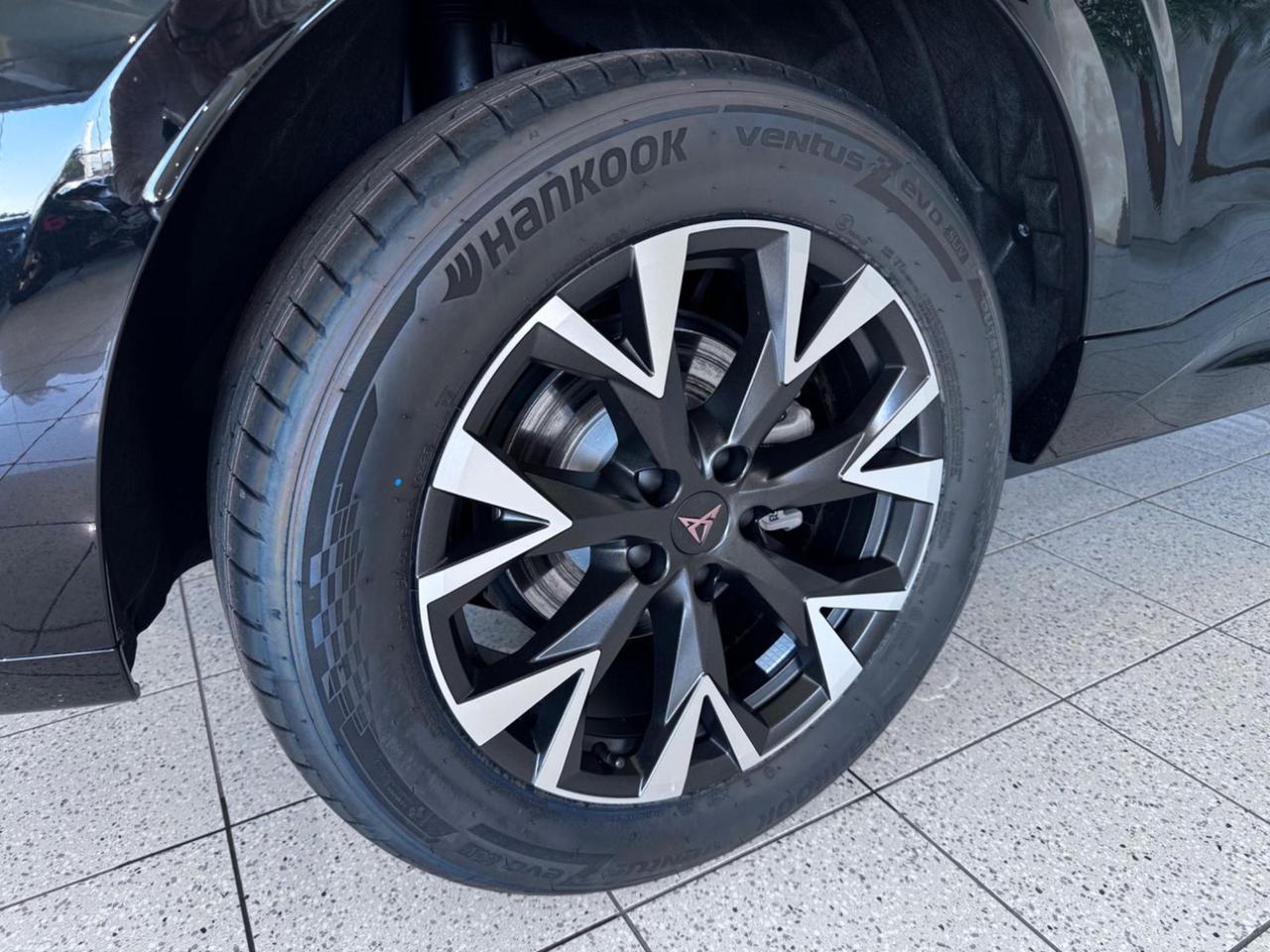 CUPRA Terramar 1.5 Hybrid DSG - MOONLIGHT DESIGN + PACK EDGE