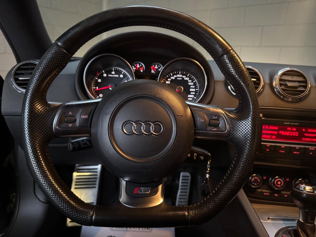 Audi TT S-Line Coupe 2.0 tfsi 260CV Cambio Automatico