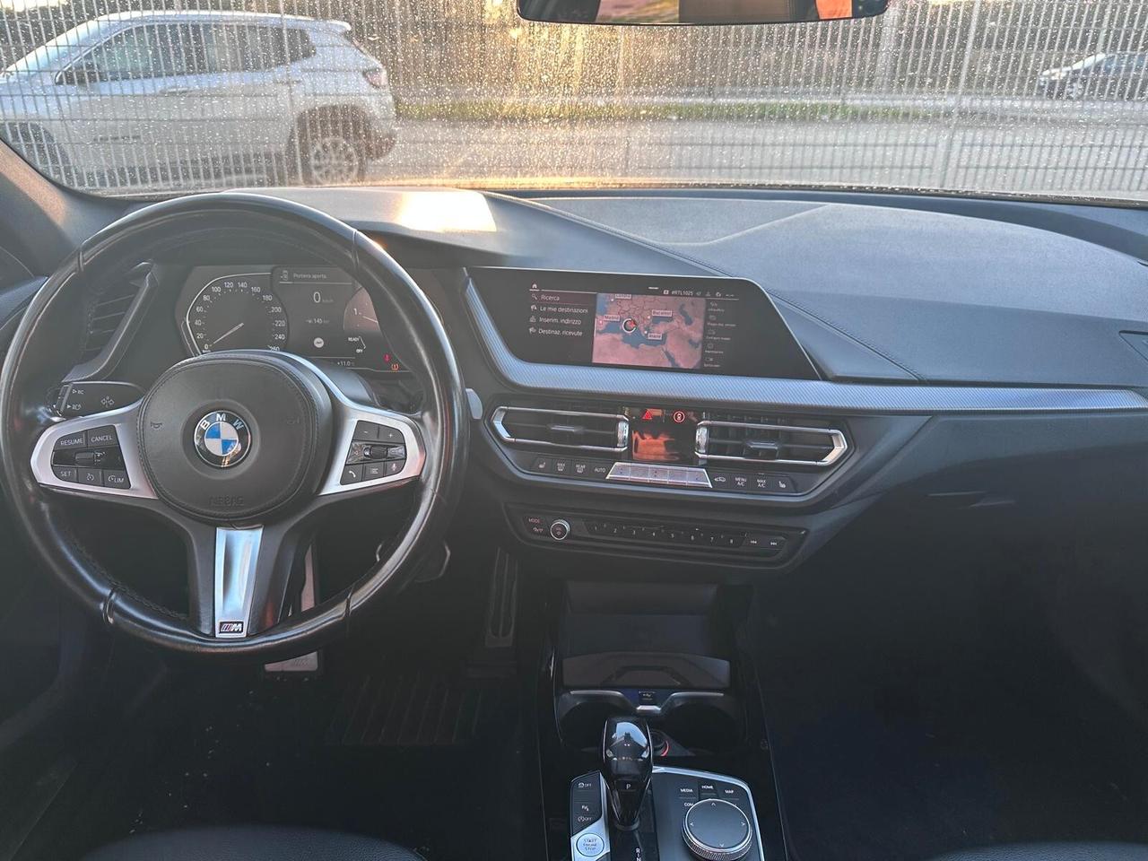 Bmw 116 116d 5p. Msport