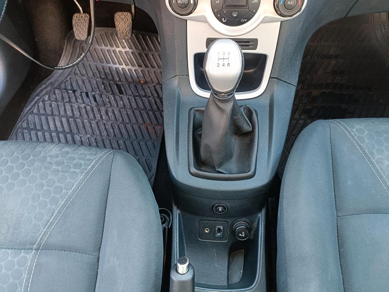 Ford Fiesta Fiesta+ 1.4 5 porte Bz.- GPL