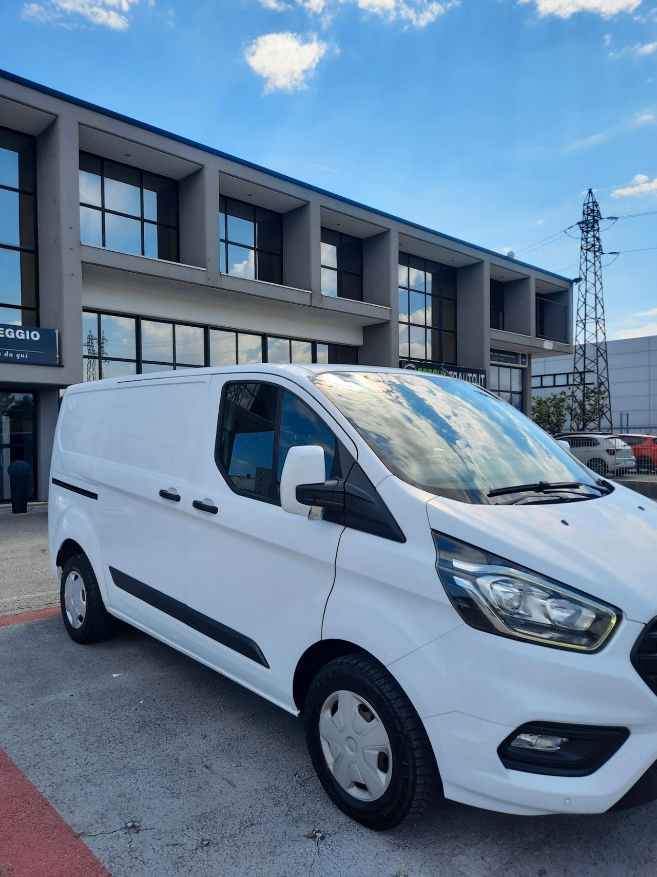 Ford Transit Custom 340 2.0 TDCi G.TRAINO PR.IVATO