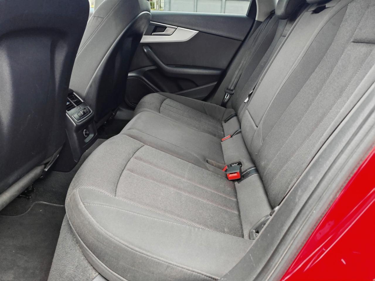 Audi A4 Avant 2.0 TDI 150CV Navig led 2018