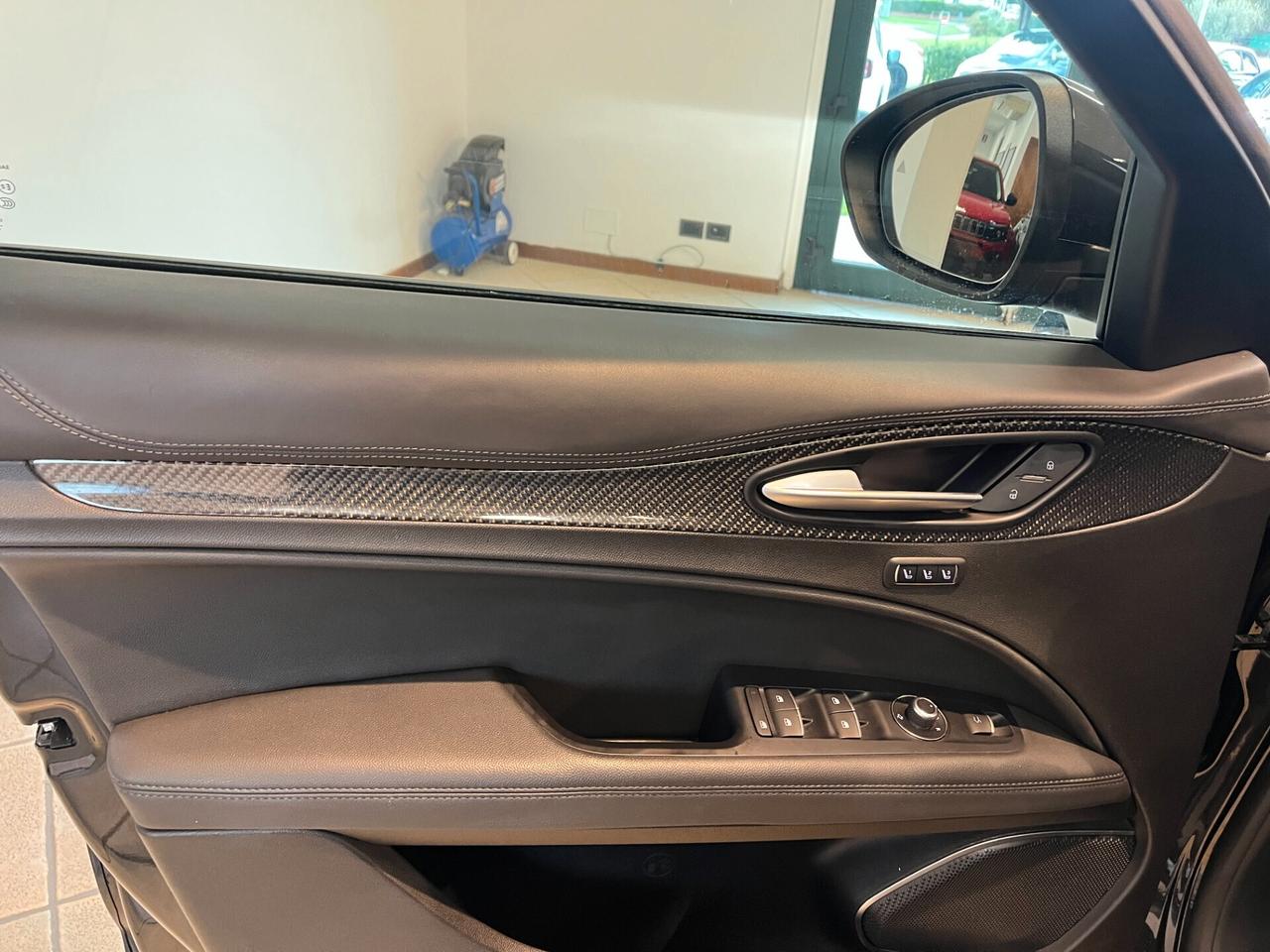 Alfa Romeo Stelvio 2.0 Turbo 280 CV AT8 Q4 Veloce Tì