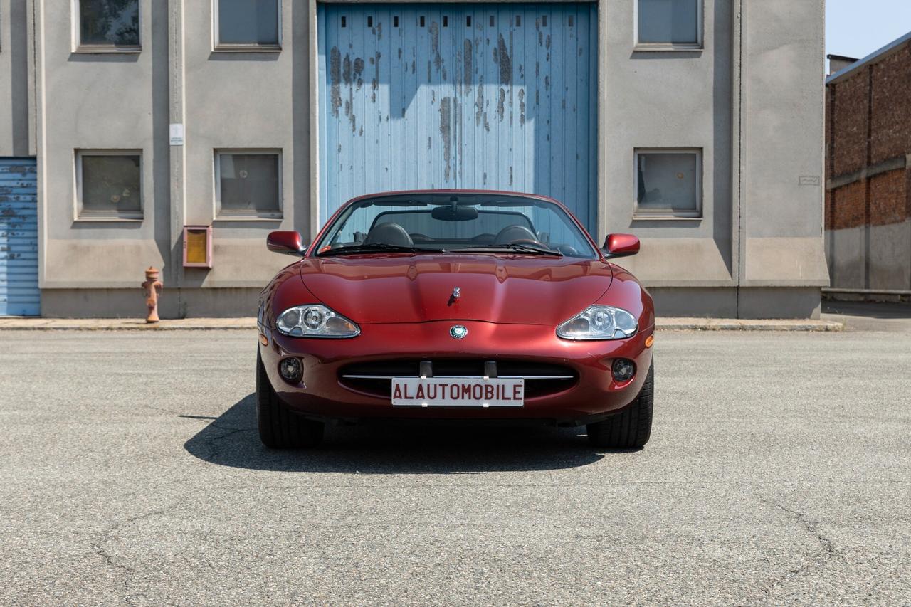 Jaguar XK *Stupenda * Tonneau*Frangivento*