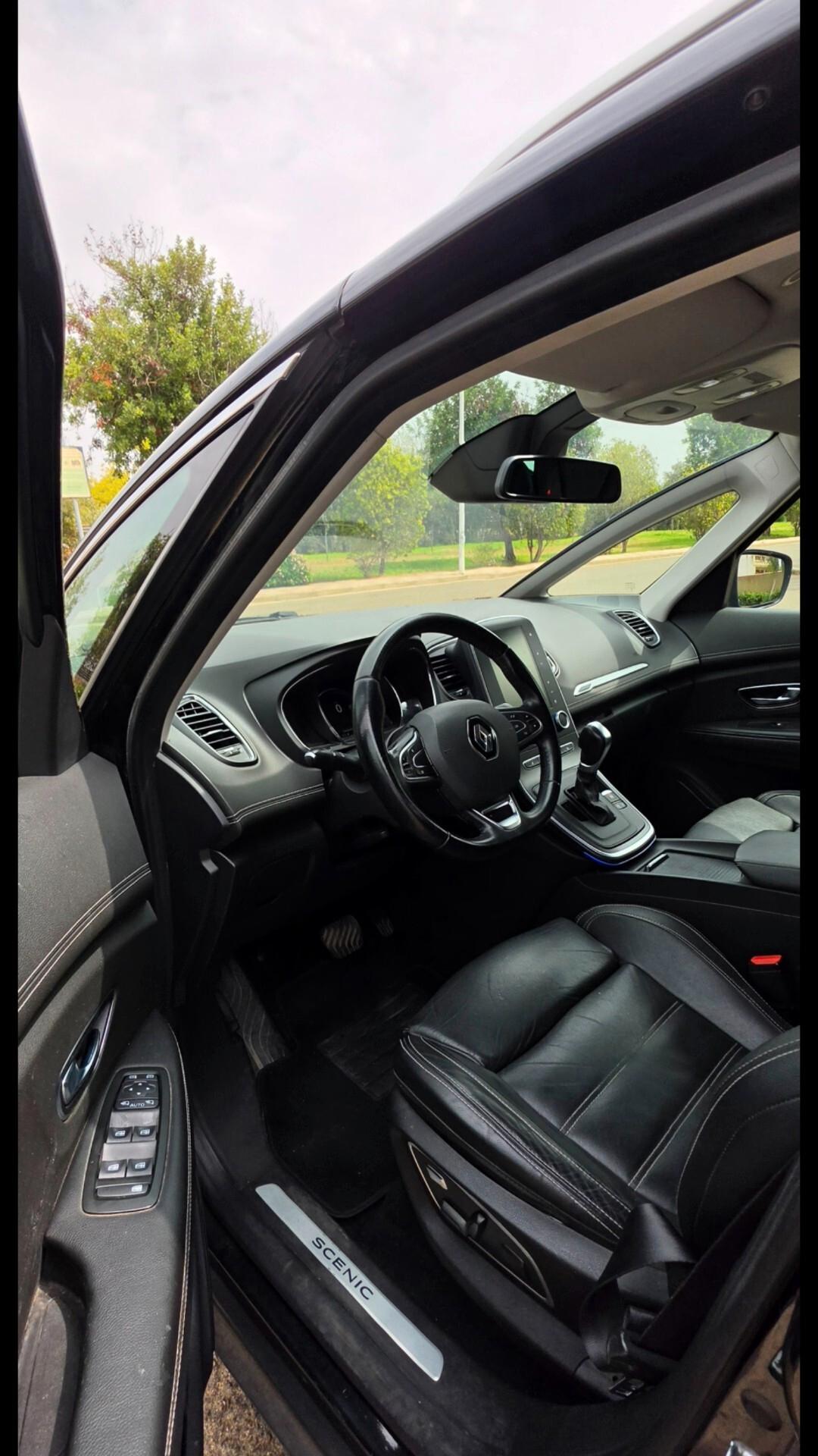 Renault Grand Scenic dCi 8V 110 CV EDC Energy Intens