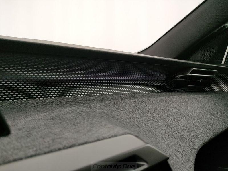 Peugeot 3008 Hybrid 136 GT e-DCS 6