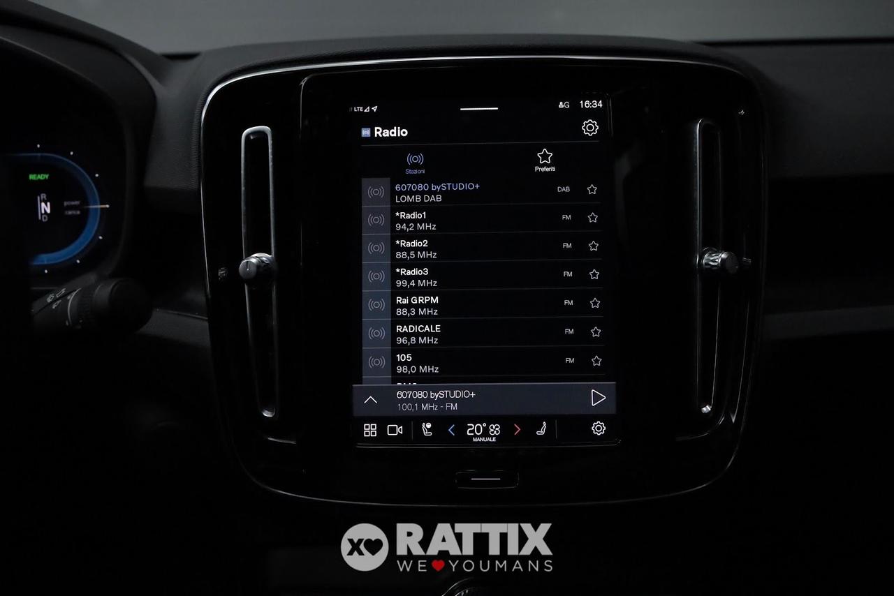 Volvo C40 motore elettrico Twin Motor Ultimate AWD + tetto panoramico